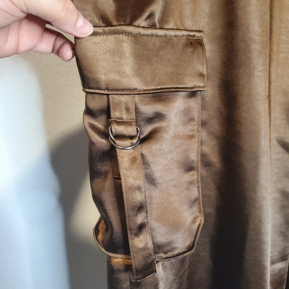 The Drop Jessenia Shine Cargo Pants - Picture 9 of 13